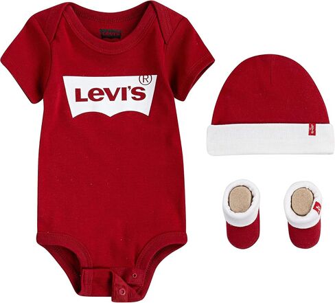 مجموعة هدايا مكونة من 3 قطع من بدلة الأطفال من Levi's وقبعة وأحذية طويلة in Saudi Arabia
