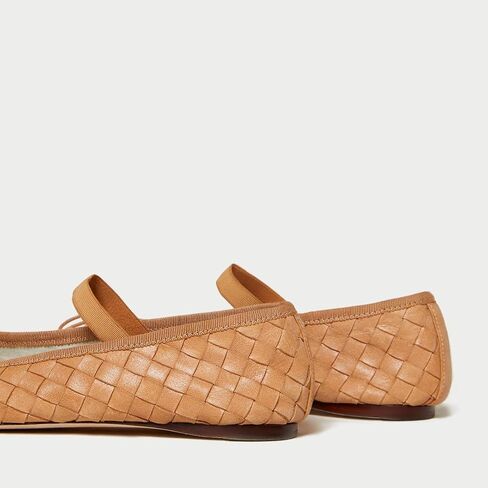 أحذية باليه مسطحة منسوجة للنساء من ماري جين ذات مقدمة اللوز وأحذية راقصة الباليه ذات شريط مطاطي in Kuwait