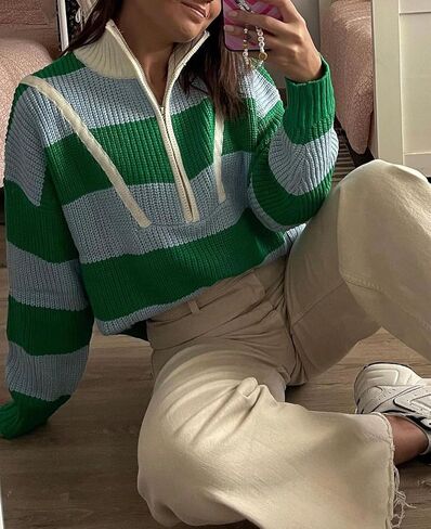 بلوفر نسائي بأكمام طويلة ونصف سحاب وياقة على شكل V مخططة ومضلعة ومحبوكة كبيرة الحجم in Kuwait