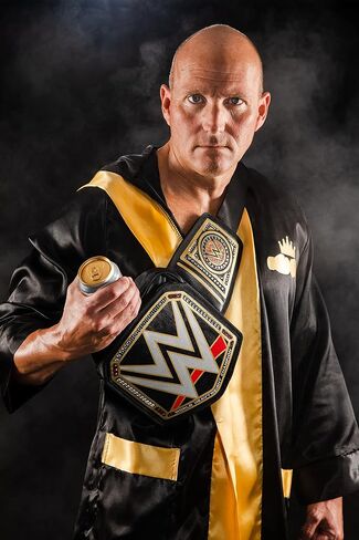 Igloo WWE Championship Fanny Pack in Saudi Arabia