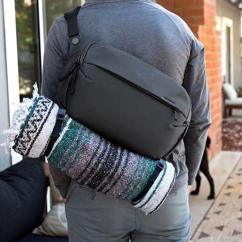 Peak Design Everyday Sling 3L – Adjustable Strap, FlexFold Divider, for Cameras or Daily Carry, Unisex Sling Bag in Saudi Arabia