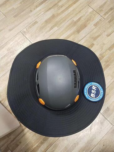 Climbing Helmet Sunshade Hat, Suit for The Climbing, Rescue Team, High-Altitude Worker in Saudi Arabia