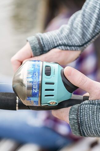 مجموعة بكرة وصنارة صيد الأسماك سبلاش من زيبكو، عمود صيد بطول 6 أقدام وقطعتين، مقاس 30 بكرة، قابلة للتغيير لليد اليمنى أو اليسرى، ملفوفة مسبقًا بخط زيبكو بوزن 10 رطل، أزرق in Kuwait