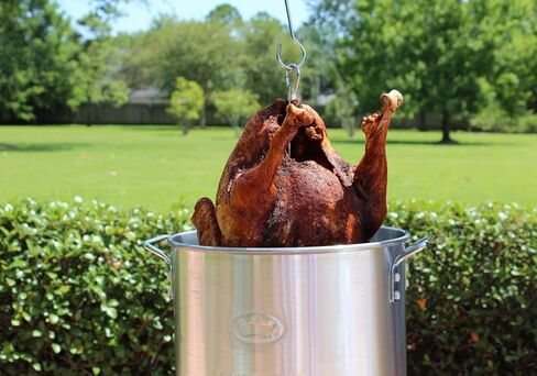 وعاء ديك رومي من الألومنيوم سعة 30 لترًا من King Kooker مع غطاء ورف رفع وخطاف in Kuwait