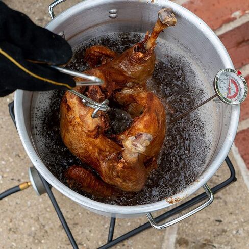 وعاء ديك رومي من الألومنيوم سعة 30 لترًا من King Kooker مع غطاء ورف رفع وخطاف in Kuwait