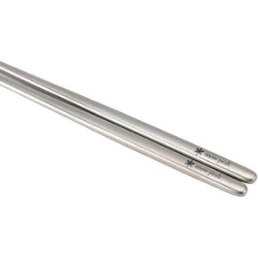 Snow Peak Titanium Chopsticks - Essential & Durable Camping Cutlery - Titanium Chopsticks with Carry Case for Convenient Storage & Packing - Utensils for Camping, HIking & Home