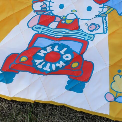 بطانية Bioworld Hello Kitty Off to Camp مقاومة للماء ومبطنة للتخييم in Saudi Arabia