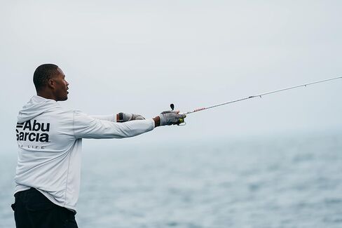 مجموعة صنارة الصيد وبكرة الصيد من Abu Garcia مقاس 7 بوصات Max PRO، محامل كروية 5+1 مع بكرة ألومنيوم خفيفة الوزن، قضيب مكون من قطعتين، برتقالي in Saudi Arabia