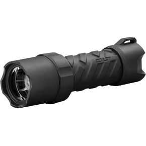 Coast® POLYSTEEL® 400 440 Lumen Pure Beam® مصباح يدوي LED للتركيز مع Twist Focus™ وقلب من الفولاذ المقاوم للصدأ، أسود