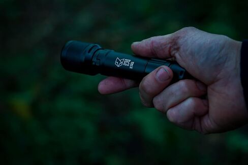 مصباح يدوي بالأشعة تحت الحمراء نايت فوكس XC5 | ضوء الأشعة تحت الحمراء لأجهزة الرؤية الليلية | 5 واط أوسرام 4715AS LED | دائرة محدثة لشعاع واضح تمامًا (الطول الموجي 940 نانومتر) in Kuwait