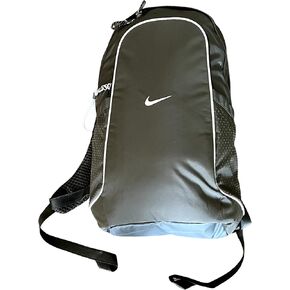 Nike Sportswear Essentials Backpack (20L) - Army Green
