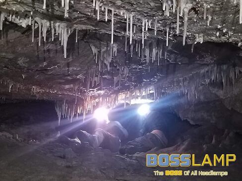 BossLamp المصباح الأمامي LED الأصلي بخمسة ألوان قابل لإعادة الشحن للتخييم، وإصلاح السيارات، وأضواء COB أكثر سطوعًا، 14 وضع إضاءة يجب اقتناؤها في الهواء الطلق، صغير، غير محدد in Kuwait