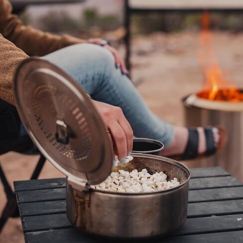 صانع الفشار Solo Stove Campfire Popcorn، بوبر الفشار من الفولاذ المقاوم للصدأ، ملحق حفرة النار، سعة 3 كوارت، الارتفاع: 4 بوصة، الطول: 34 بوصة، القطر: 7.75 بوصة، الوزن: 2.96 رطل in Kuwait