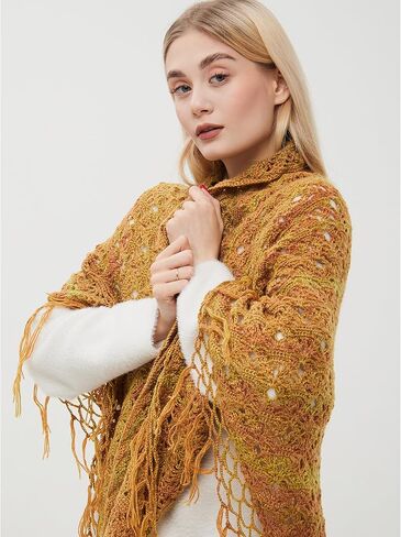 وشاح ملفوف مثلث مكتنز مع شرابات، شال صوف كروشيه، وشاح مكتنز، وشاح هامشي، شال ملفوف متماسك الخردل. in Kuwait