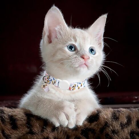 Unique style paws 2 Pack Christmas Kitten Collar Breakaway with Bell&Pendant, Adjustable Safety Elk Christmas Cat Cotton Collar for Girl Boy Cat and Small Pet in Kuwait