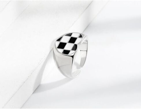 Checkered Ring Black and White Checkered Ring for Women Minimalist Checkerboard Ring Geometric Heart Ring Stylish Open Adjustable Rings for Teens Gift in Saudi Arabia