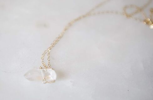 قلادة من الكوارتز الكريستالي الشفاف معبأ بالذهب - طول 16 بوصة in Saudi Arabia