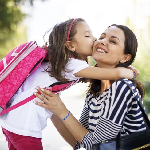 سوار اليوم الأول من رياض الأطفال للأم والابنة، هدايا العودة إلى المدرسة، أساور للأب والابن، أساور متطابقة لعيد الحب، حشوة تخزين عيد الميلاد (أخضر) in Kuwait