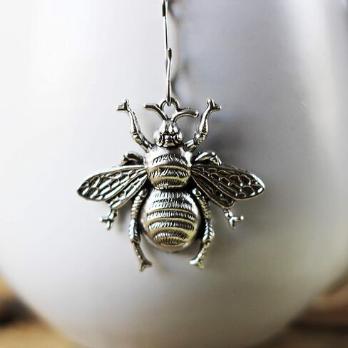 Honey bee tea ball infuser for herbal tea, Tea Strainer bee pendant, loose leaf tea lover gift in Saudi Arabia