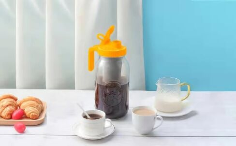 ماكينة صنع القهوة الباردة - تتضمن 2 كوارت (64 أونصة / 1.9 لتر) إبريق زجاجي سميك واسع الفم، مع فلتر شبكي من الفولاذ المقاوم للصدأ وغطاء قلاب للقهوة المثلجة، مصفاة القهوة in Kuwait