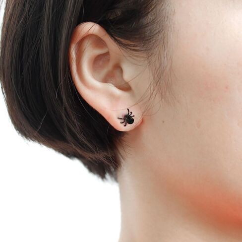 Tiny Spider Stud Earrings for Women Men Girls Punk Black Spider Earrings Horror Spider Studs Earrings Scary Funny Halloween Costumes Jewelry in Kuwait