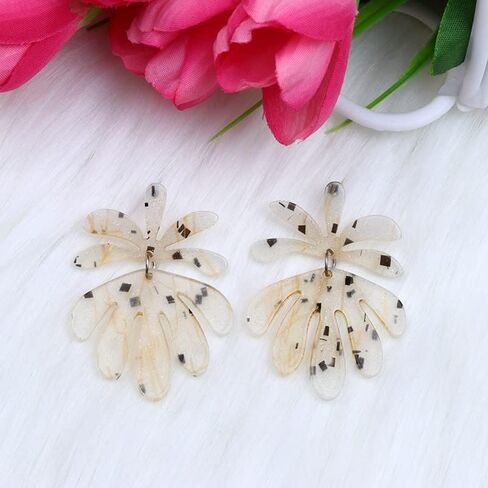 Green Enamel Tropical Palm Tree Fresh Monstera Leaf Earrings Dangle Earrings in Saudi Arabia