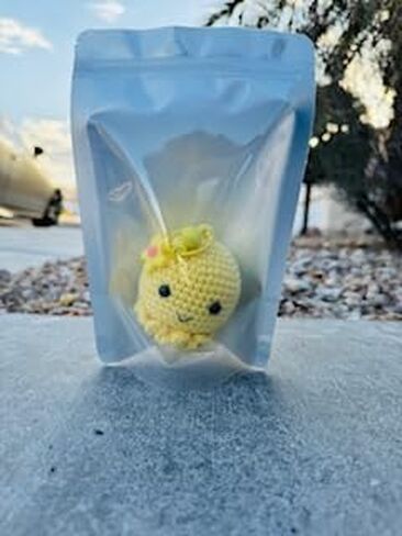 Yellow Octopus Handmade Crochet Keychain Key Ring Purse Handbag Pendant Backpack Charm Keys Wallet Car Keys Accessory for Women Girls Boys Men in Saudi Arabia