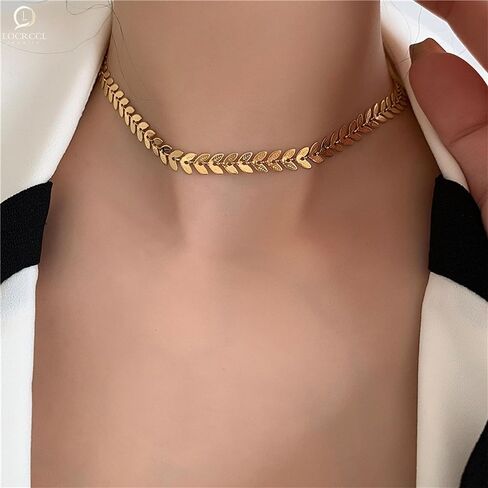 Flat Chevron Statement Necklace Airplane Leaf Two Layered Necklaces Gold Arrow Collarbone chain Necklace for Women Fashion Jewelry Gift (Gold) in Saudi Arabia