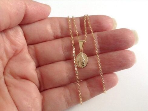 SIFRIMANIA 18K Gold Plated Miraculous Medal Necklaces for Women Petite Lady of Grace Pendant Chain (Oval) in Saudi Arabia