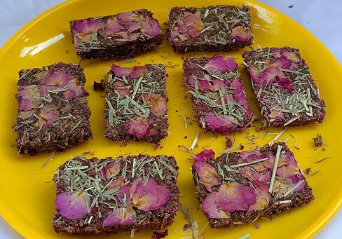 INR's Farm Fresh Timothy Hay Rose Cake Bars - 150Gms Pack in Saudi Arabia