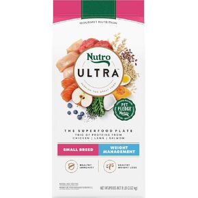 NUTRO ULTRA طعام الكلاب الجاف عالي البروتين من السلالات الصغيرة الطبيعية للتحكم في الوزن مع ثلاثة بروتينات من الدجاج ولحم الضأن والسلمون، حقيبة بوزن 8 رطل