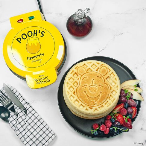 Uncanny Brands Disney Winnie the Pooh Waffle Maker - دب العسل المفضل لديك على الفطائر الخاصة بك in Kuwait