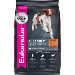 طعام الكلاب من Eukanuba للبالغين من السلالات المتوسطة الجافة، طعام جاف للكلاب المتوسطة مع البروتين وDHA والفيتامينات لدعم نمط حياة صحي، حقيبة بوزن 30 رطل