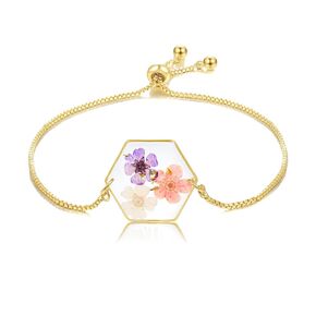 سوار زهرة مضغوطة - سوار زهرة مصنوع يدويًا - سوار مجوهرات من الراتنج، سوار ذهبي على شكل زهرة مجففة قابل للتعديل، سوار زهرة، هدية للفتيات in Kuwait