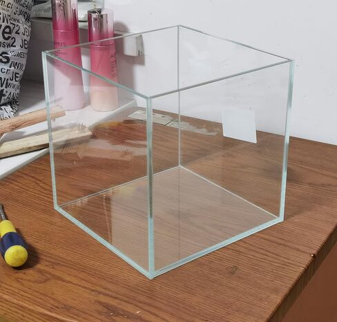 AWXZOM Small Nano Tall Rimless Tank, Glass Fish Tank, Betta Tank (0.7 Gallon, 5.9x4.3x5.1in/15x11x13cm) in Kuwait