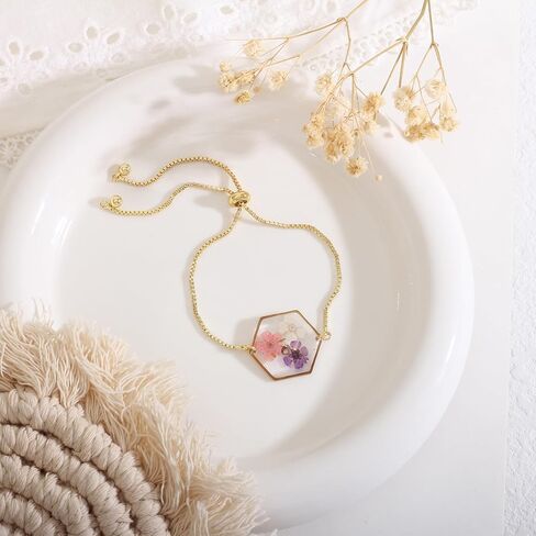 سوار زهرة مضغوطة - سوار زهرة مصنوع يدويًا - سوار مجوهرات من الراتنج، سوار ذهبي على شكل زهرة مجففة قابل للتعديل، سوار زهرة، هدية للفتيات in Kuwait