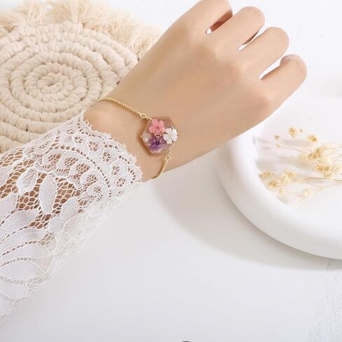 سوار زهرة مضغوطة - سوار زهرة مصنوع يدويًا - سوار مجوهرات من الراتنج، سوار ذهبي على شكل زهرة مجففة قابل للتعديل، سوار زهرة، هدية للفتيات in Kuwait