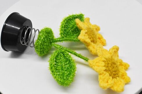 Sunflower Gifts for Women, Car Dashboard Decoration, Home Office Crochet Flower Decor Table Desk Ornament for Her Birthday Anniversary Gifts (Yellow) in Saudi Arabia