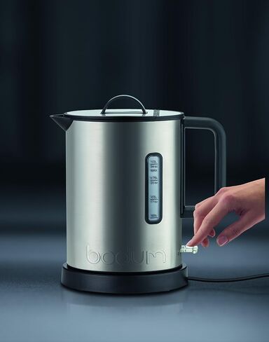 Bodum 11787-57US 11787-16WM غلاية ماء، 34 أونصة، كروم in Kuwait