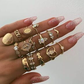 Bohemian Knuckle Rings Midi Rings Set Stackable Finger Rings Rhinestone Joint Finger Rings Vintage Coin Ring Love Heart Ring Gold Flower Band Ring Set(15PCS)