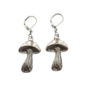Cute Mushroom Earrings for Man Woman Mushrooms Ear Clip Vegetarian Lover Jewelry