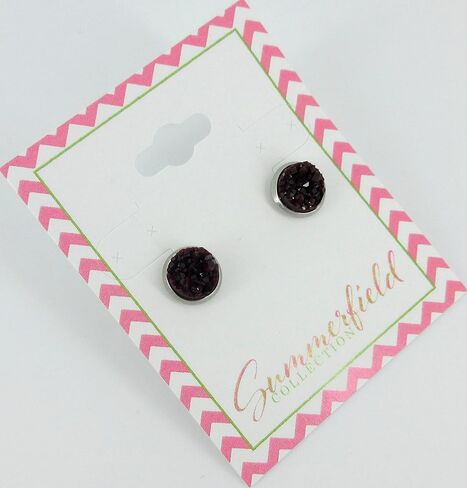 أقراط مرصعة بحجر دروزي صناعي غير لامع من الفولاذ المقاوم للصدأ 8 ملم (أحمر كلاسيكي) in Kuwait