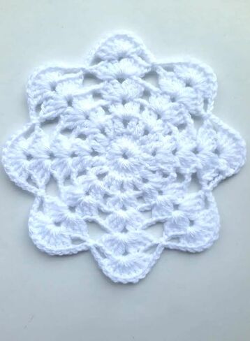 5.5 inch Handmade Round Lace Doilies (Crochet/Place Mats) pack of 8 pcs white color in Saudi Arabia