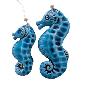 2 pcs Handmade Ceramic Decorations for hanging on the wall, textured and completely glazed ceramic see horses for Living, Bedroom, Bathroom, Hall, Kitchen, Farm, Home Decor