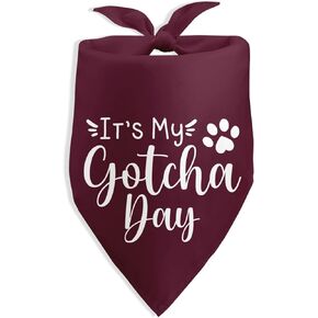 It's My Gotcha Day Dog Bandana Happy Gotcha Day Dog Bandana مثلث المرايل وشاح الحيوانات الأليفة ملحقات دعامة الصور لمحبي الحيوانات الأليفة هدية المالك باللون الأحمر الداكن
