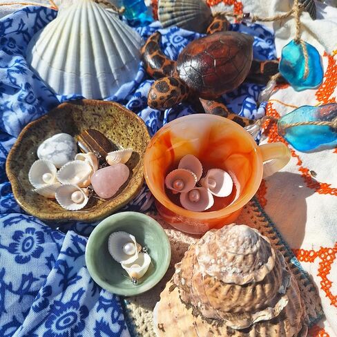 | Freshwater pearl | Sea shell | Earrings | 1 inch | Studs | Hypoallergenic | Gifts | Fun | Beach | Boho | Summer in Saudi Arabia