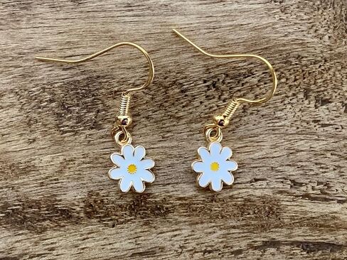 Dainty Daisy and Bee Earrings with 18K Gold Plated Ear Hooks |set of 2 pairs of earrings| preteen girls birthday gift idea | lightweight and small earrings in Saudi Arabia