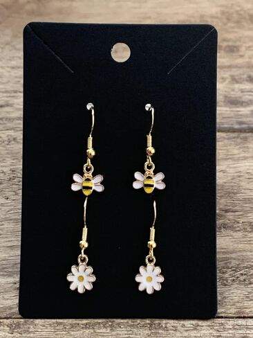 Dainty Daisy and Bee Earrings with 18K Gold Plated Ear Hooks |set of 2 pairs of earrings| preteen girls birthday gift idea | lightweight and small earrings in Saudi Arabia