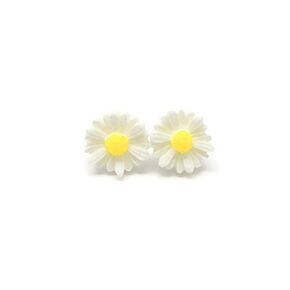 Invisible Clip On Daisy Earrings for Non-Pierced Ears 11mm (White)