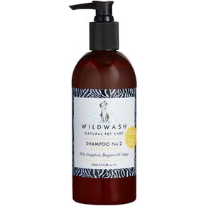 PRO Hydrating (Conditioning) Dog Shampoo for Dry and Flaky Coats - with Manuka, Lavender and Aloe Vera - Made in UK Natural Pet Care - 10.2 fl oz (Dilutes to 2.6 gallons) in Saudi Arabia
